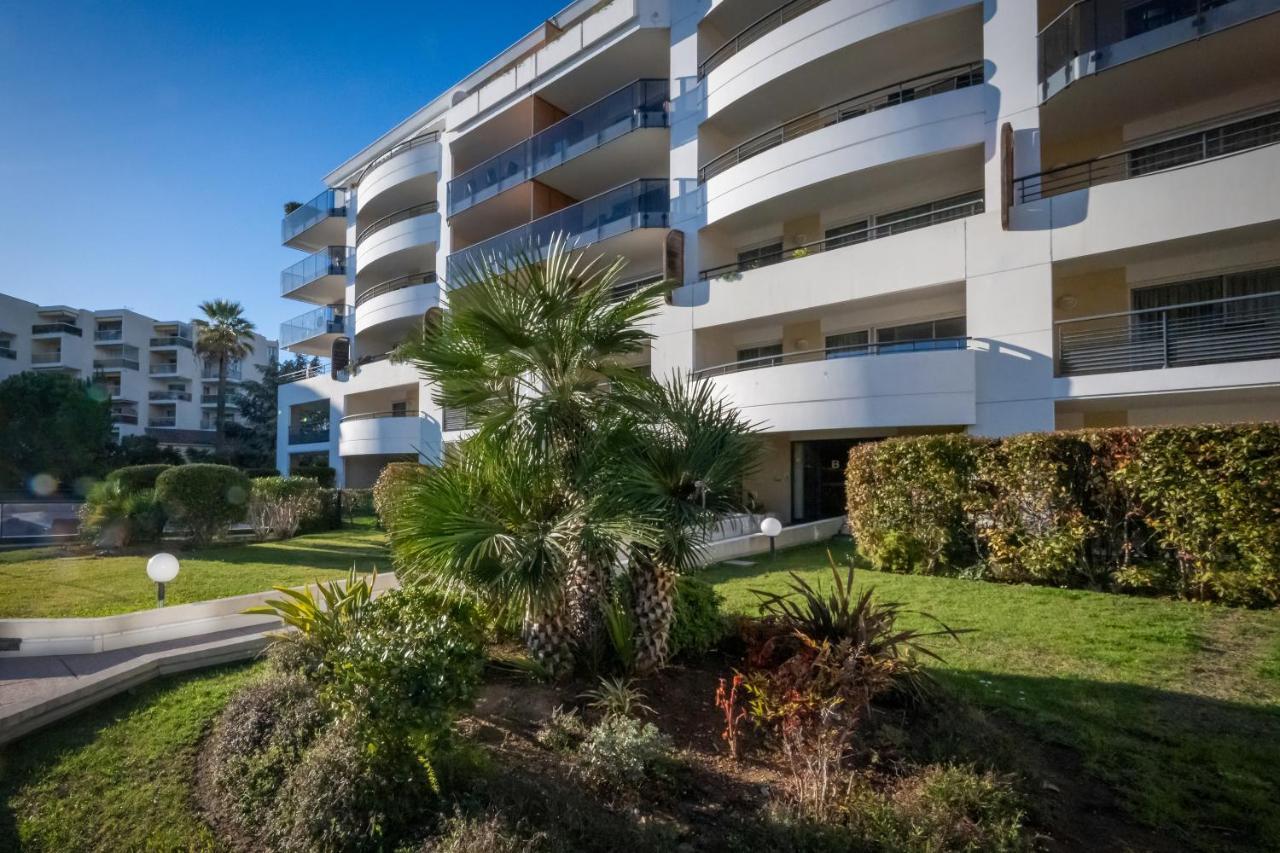 Nemea Appart Hotel Le Lido Cagnes Sur Mer Exterior photo